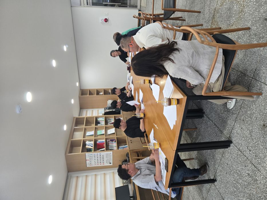 담양중앙상인회가 지난 17일 담양군민사랑방에서 제4회 이사회를 열고 상품권 활성화와 프리마켓, 상인대학 및 선진지 견학 등 주요 사업계획을 논의하고 있다.