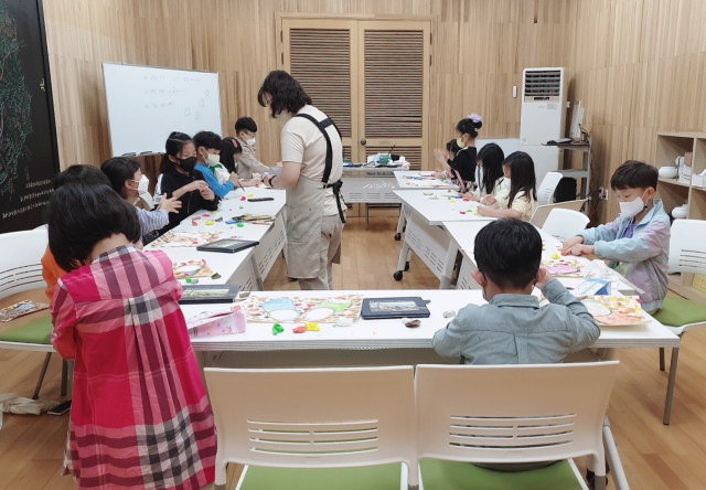 장성군이 ‘2023년 장성군립도서관 겨울방학 특강’ 수강생을 선착순 모집한다